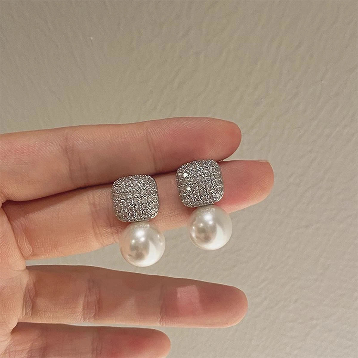 2 Pieces Of Women's Trendy Cross Studded Diamond Earrings For Outdoor Travel, Carnival, Party, Holiday Dressing Gifts -6511