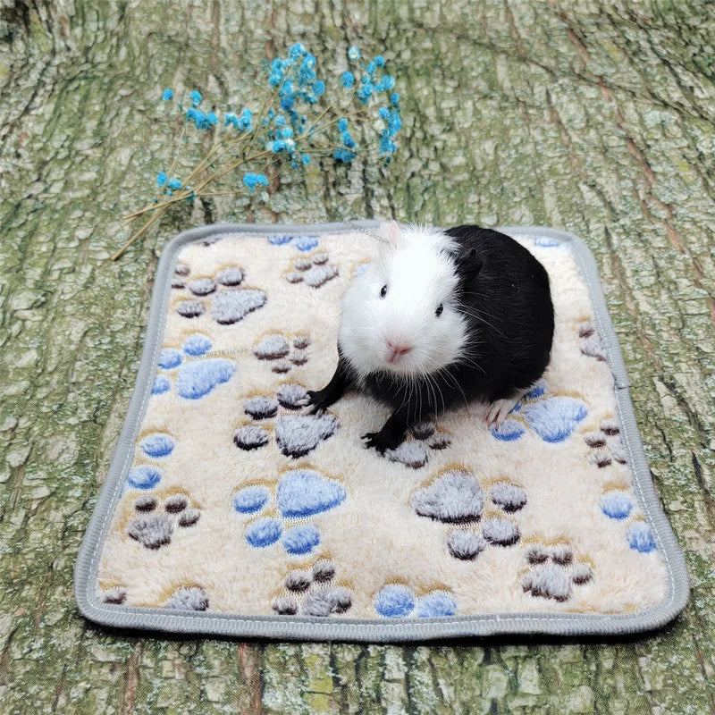 Soft Sleep Mat for Hamster Pet Pee Pad Puppy Kitten Blanket Bed Mat Guinea Pig Plush Mat Bed Small Animal Mat for Rabbit Hamster