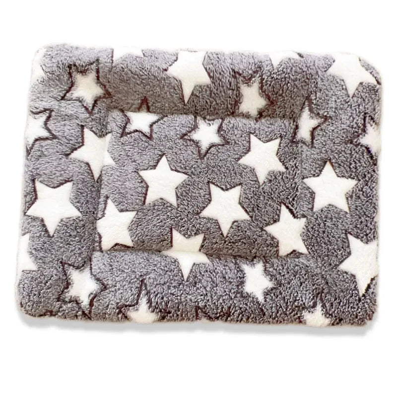 Pet Sleeping Mat Washable Plush Bed Mats for Cats  Blanket Pad Fleece Home Washable Warm Bear Pattern Blanket Pet Supplies