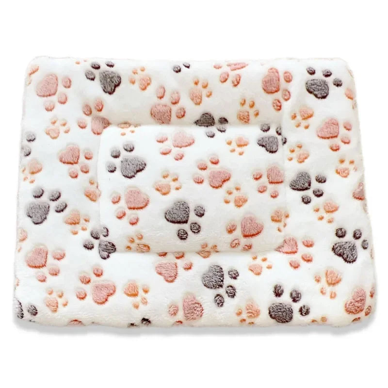 Pet Sleeping Mat Washable Plush Bed Mats for Cats  Blanket Pad Fleece Home Washable Warm Bear Pattern Blanket Pet Supplies