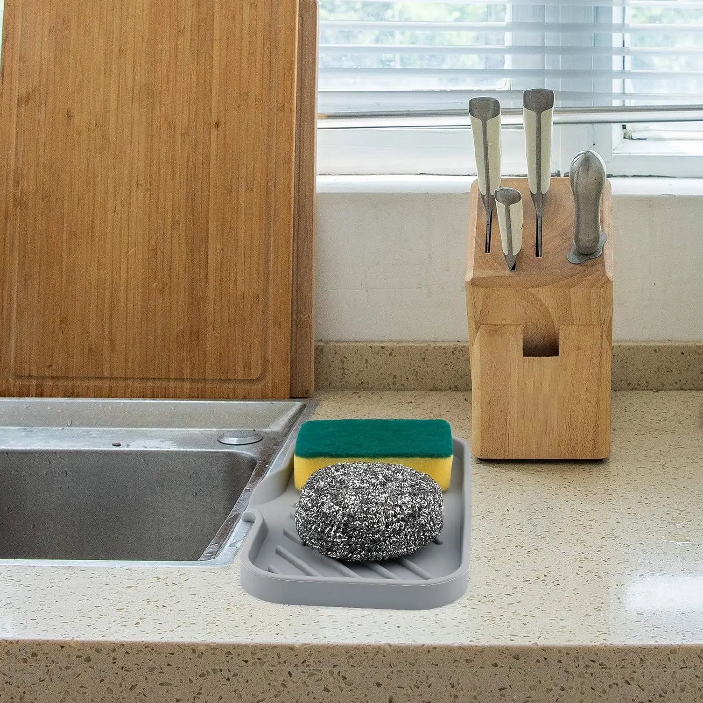 Silicone Kitchen Sink Tray Soap Tray Soap Dish Holder Sponge Holder with Built-in Drain Lip Countertop Sink Kitchen Organizer