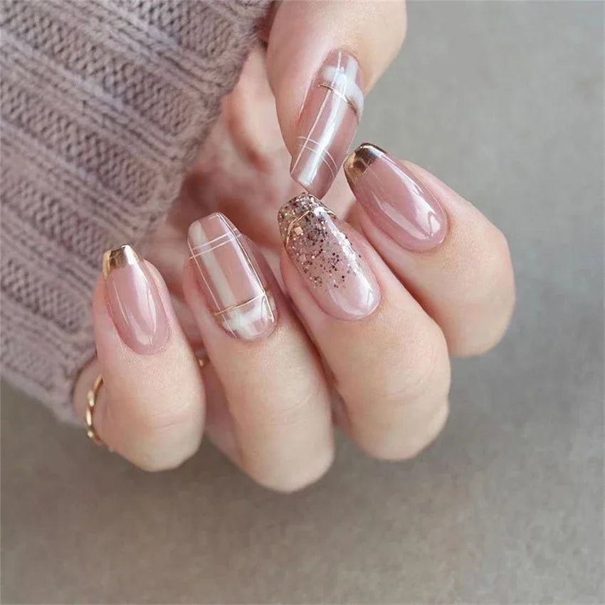 24p Artificial Acrylic Nail Art Fake Nails Full Coverage Removable Press On Nails Tip French Light Pink Heart False Nail Designs